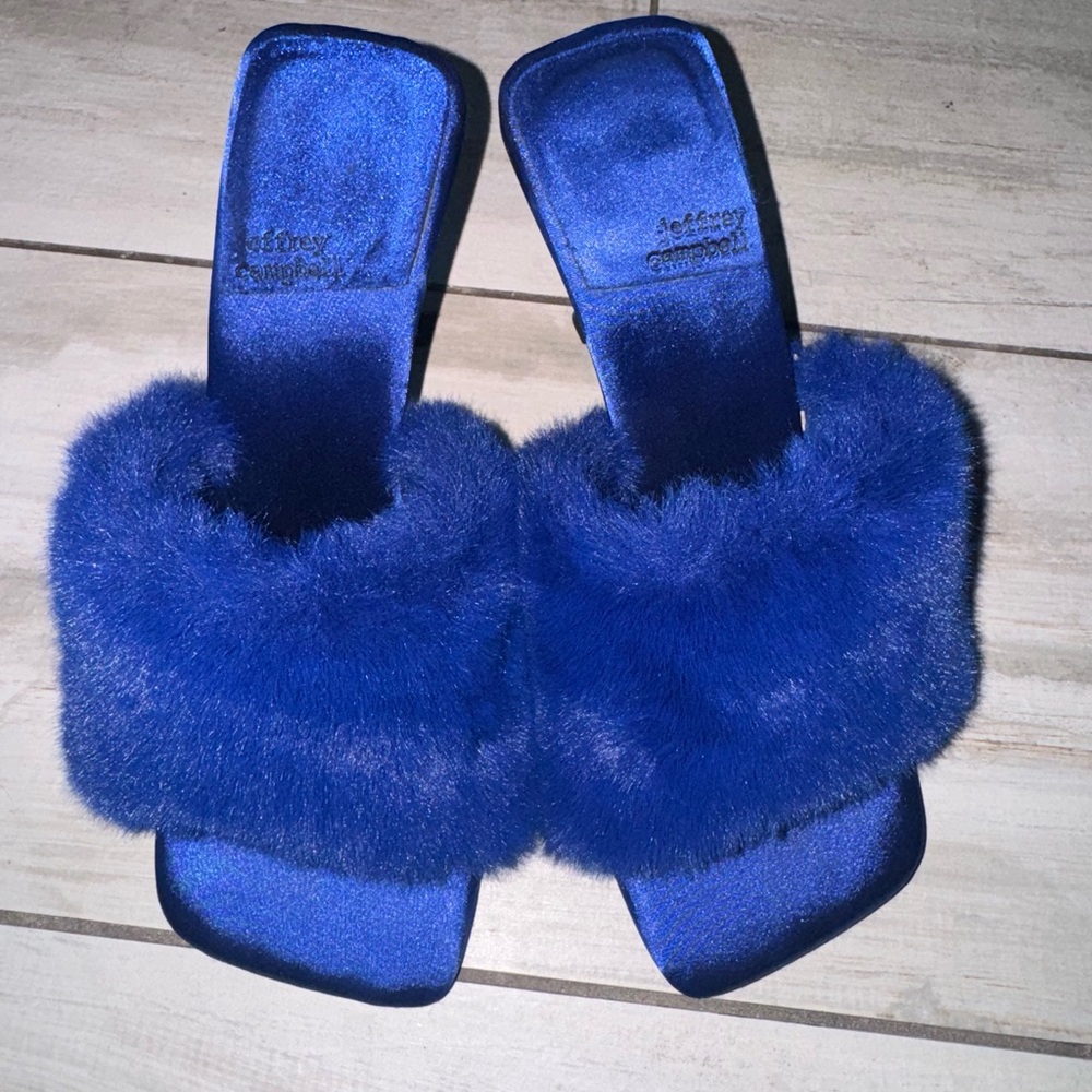 Blue fur heels